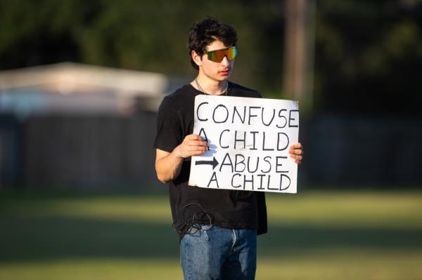 anti-LGBTQ protester