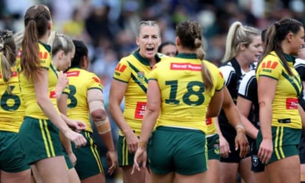 Australia captain Ali Brigginshaw talks to her players during the Women’s Pacific Champio<em></em>nships match between New Zealand and Australia at Apollo Projects Stadium in Christchurch, Sunday.